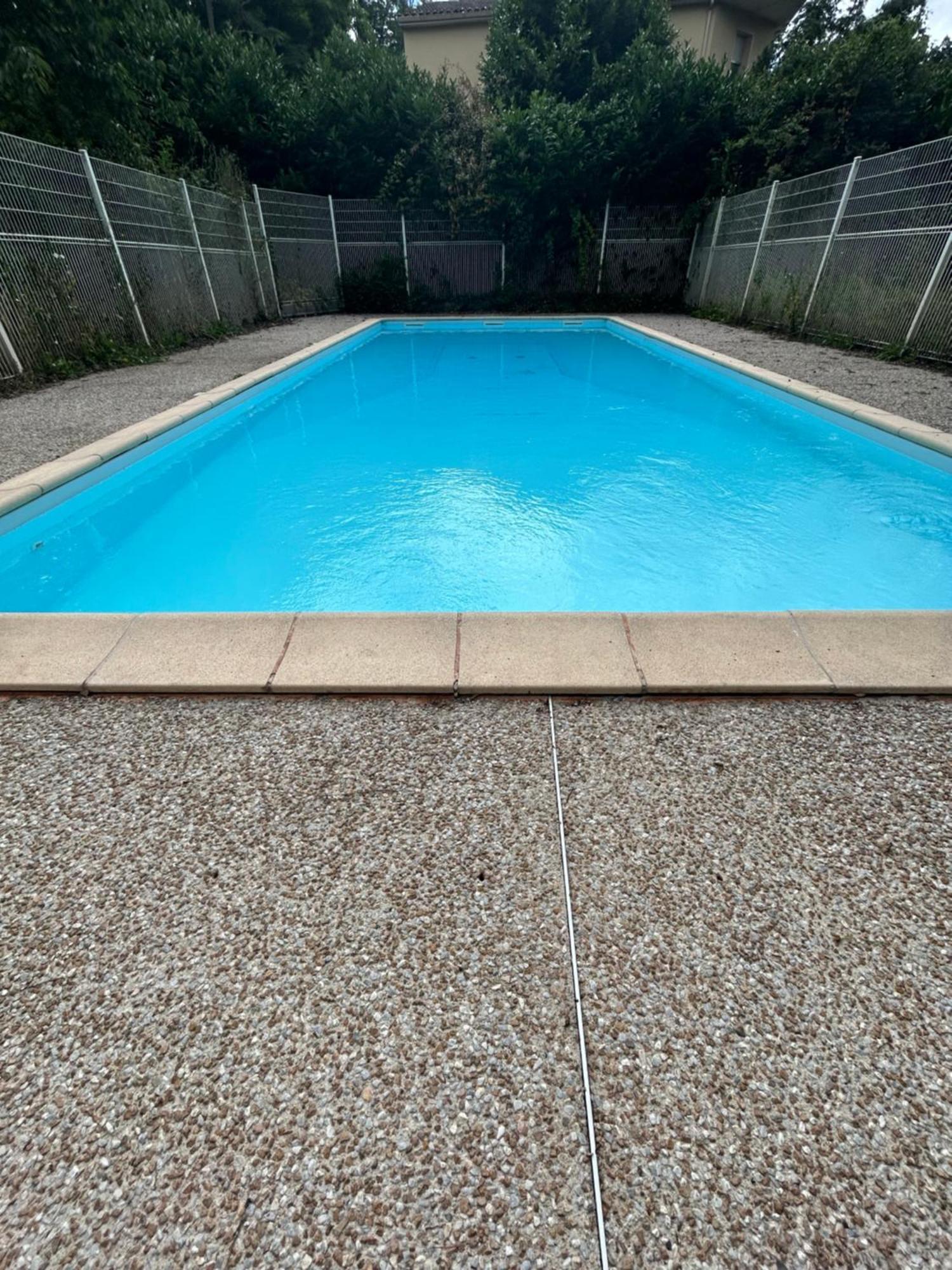 Appartement T2 Piscine Parkin Privee Colomiers Luaran gambar
