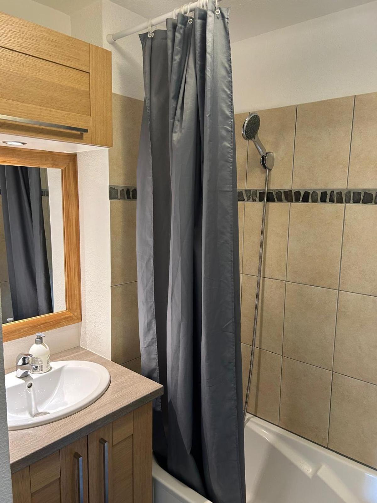Appartement T2 Piscine Parkin Privee Colomiers Luaran gambar